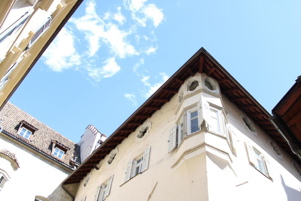 Historic Rooms And Apartments In The City Centre Of بولزانو المظهر الخارجي الصورة